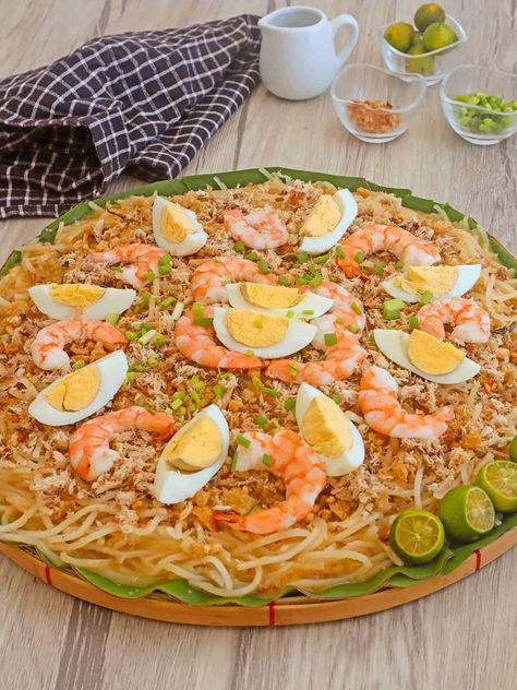 Palabok Recipe Filipino Food, Pancit Malabon Recipe, Pancit Luglug, Pinoy Food Filipino Dishes, Pancit Palabok Recipe, Shrimp Gravy, Palabok Recipe, Pancit Palabok, Asado Recipe