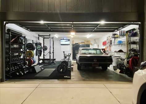 Gym Mirror Ideas, One Car Garage Gym, Garage Gym Man Cave, Half Garage Gym, Garage Home Gym, Dream Home Gym, Crib Ideas, Home Gym Garage, Gym Mirrors