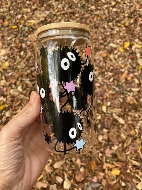 Glass Tumbler Design, Valentines Day Baskets, Bamboo Cups, Great Minds Think Alike, Soot Sprites, Cute Coffee Cups, Coffee Cup Design, Custom Tumbler Cups, Easter Girl