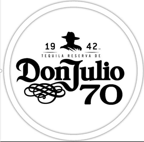 Don Julio Cakes, Mens Birthday Party Centerpieces, Tequila Don Julio 70, Tequila Cake, Beer Pong Table Diy, Don Julio Tequila, Bottle Lables, Liquor Bottle Crafts, Gelatin Recipes