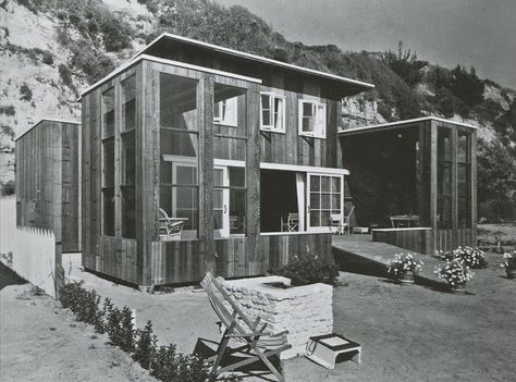 William Wurster Atomic Ranch House, Studio Mumbai, Aldo Rossi, Paris Interiors, William Wendt California Landscape, Italian Architecture, Mediterranean Homes, Residential Design, Container House