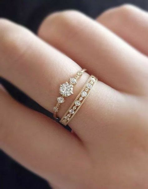 Engagement Unique, خواتم خطوبة, Cute Engagement Rings, Future Engagement Rings, Gold Rings Fashion, Gorgeous Engagement Ring, Gold Ring Designs, Dream Engagement Rings, Rings Engagement