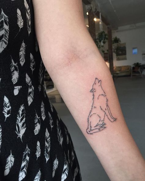 Music Installation, Simple Wolf Tattoo, Coyote Tattoo, Wolf Tattoos For Women, Photography Tea, Small Wolf Tattoo, Glyph Tattoo, Small Chest Tattoos, Sagittarius Tattoo