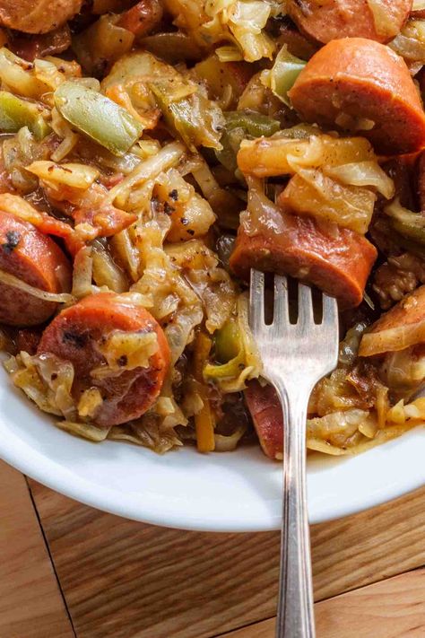 9 Best Polish Sausage Recipes (Kielbasa and Potatoes Recipe + More) Easy Kielbasa Recipes, Kilbasa Sausage Recipes, Polish Sausage Recipes, Turkey Kielbasa, Polska Kielbasa, How To Cook Kielbasa, Kielbasa And Potatoes, Kielbasa And Cabbage, Sausage And Rice