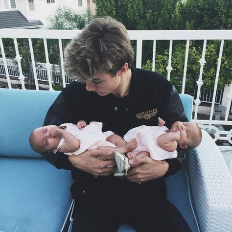 Blue Smith, Siblings Goals, Lucky Blue Smith, Father And Baby, Lucky Blue, Dad Baby, Cute Family