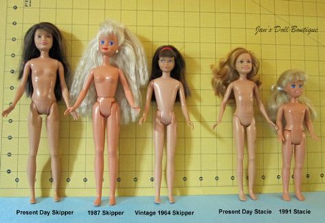 Vintage Skipper Doll, Stacie Doll, Original Barbie Outfits, Barbie Stacie Doll, Mermaid Barbie, Sister Dolls, Chelsea Doll, Barbie Sisters, Skipper Doll