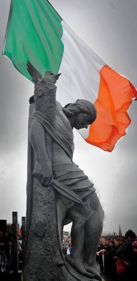 Irish pride Celtic Culture Aesthetic, Irish Mythology Aesthetic, Irish Culture Aesthetic, Celtic Aesthetic, Irish Phrases, Erin Go Braugh, Irish Images, Celtic Ireland, Irish Independence