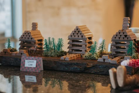 DIY lincoln logs made from Kit Kat bars :) Lincoln Log Birthday Party, Flannel And Flapjacks, Log Centerpieces, Kit Kat Bars, Log Table, Lincoln Logs, Family Thanksgiving, Kit Kat, Birthday Dinner