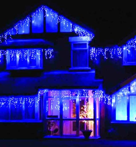 Icicle Lights Wedding, Winter Wonderland Lights, Outdoor Tree Lighting, Led Icicle Lights, Icicle Christmas Lights, Solar Christmas Lights, Blue Christmas Decor, Curtain String Lights, Christmas Blue