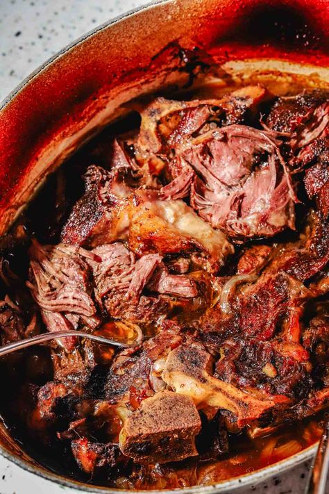 Oven Braised Chuck Roast (Easy & Fall Apart) - Hungry Paprikas Half Baked Harvest Chuck Roast, Oven Braised Chuck Roast, Roasted Chuck Roast, Chuck Roast Recipes Oven, Chuck Roast Dutch Oven, Chuck Roast Recipe Oven, Chuck Roast In Oven, Braised Chuck Roast, Hungry Paprikas