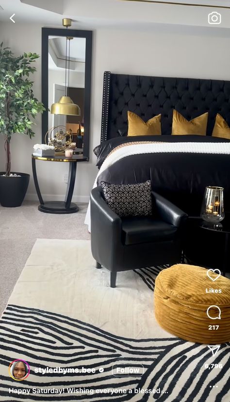 Black Cognac Bedroom, Minimalist Glam Bedroom Decor, Bedroom Ideas With Pop Of Color, Black White Gold Room Bedrooms, Black Gold Apartment Decor, Black And Gold Bedroom Ideas For Couples, Black White Gold Bedroom Ideas, Bedroom Decor Color Schemes, Bedroom Ideas With Black Bed