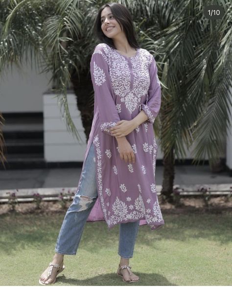 Short Chikankari Kurti With Jeans, Lakhnawi Kurti, Chikankari Kurti With Jeans, Kurti Fits, Lavender Kurti, Long Kurti With Jeans, Jaanvi Kapoor, Kurti Poses, Purple Kurti