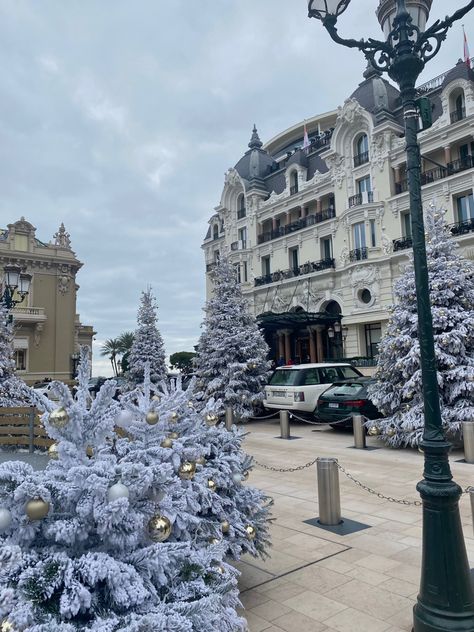 Monaco Winter Aesthetic, Monaco Christmas, Christmas Porsche, G Wagon Aesthetic, Monaco Winter, Rich Luxury Lifestyle, Monaco Lifestyle, Monaco Aesthetic, Monaco City