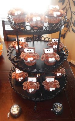 Cars Movie Cupcakes, Diy Cars Cake, Disney Cars Birthday Theme, Crafts For The Home, Cars Birthday Party, Cars Birthday Cake, Disney Cars Party, Tow Mater, Dads Birthday