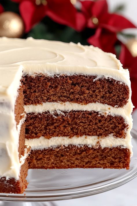 Easy Christmas Gingerbread Cake Recipe Gingerbread Cake Icing Recipe, Gingerbread Sponge Cake, Homemade Gingerbread Cake, Ginger Cake Recipe Easy, Christmas Gingerbread Cake, Simple Christmas Cake, Molasses Cake, Gingerbread Cake Recipe, Gingerbread Spice