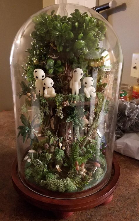 Mom Makes A Studio Ghibli-Inspired Terarrium For Her Daughter’s Birthday And It Will Spirit You Away Studio Ghibli Tattoo, Ghibli Tattoo, Studio Ghibli Movies, Princess Mononoke, Ghibli Art, Hayao Miyazaki, Cute Room Decor, Glass Dome, Daughter Birthday