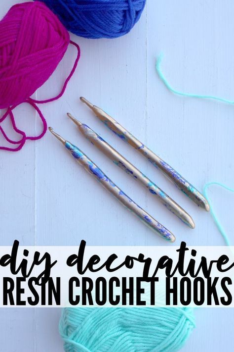 Crochet hooks are not especially comfortable and this craft makes them more comfy to use--plus more unique and fashionable!  These DIY custom hooks will make a uniquely great gift for a yarn crafter.  #resincraftsblog #resincrafts #resincraft #easysculpt #easysculptresin #doodlecraft Resin Crochet, Diy Crochet Hook, Custom Crochet Hooks, Crochet Hook Handles, Metal Crochet, Diy Blanket Ladder, Wood Wall Art Diy, Resin Ideas, Custom Crochet