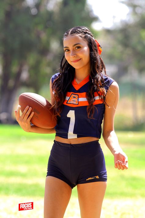 Hairstyles For Flag Football, Flag Football Hairstyles, Flag Football Aesthetic, Football Hairstyles, Tennis Hair, Glow Up Goals, Football Hair, Cute Sporty Hairstyles, Football Girl