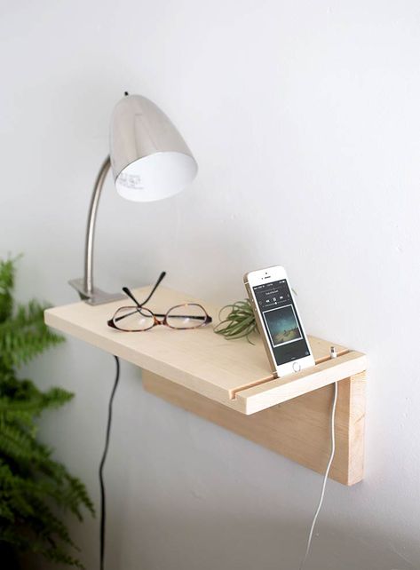 12 Simple & Modern DIY Nightstand Ideas | OhMeOhMy Blog Koti Diy, Minimalist Dekor, Shelf Nightstand, Desk Diy, Floating Shelves Bathroom, Diy Nightstand, Rustic Floating Shelves, Floating Shelves Diy, Diy Desk