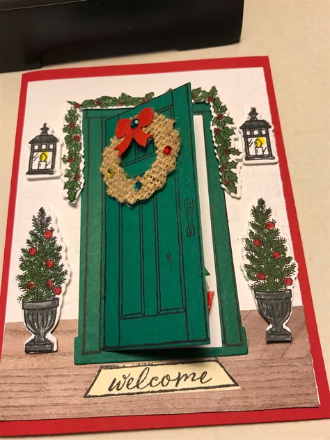 Christmas Cards Ideas Aesthetic, Christmas Door Card, Christmas Card Ideas Creative, Crismas Cards Ideas, Crismas Cards, Make A Paper Flower, Christmas Cards Ideas, Paper Flower Garlands, Christmas Card Art