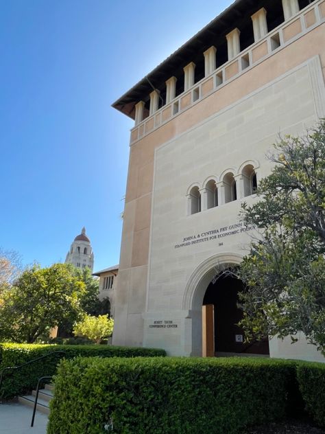 Stanford Aesthetic, Stanford Dorm, Mba Aesthetic, Dorm Entrance, Manifest 2024, Motivation Thoughts, University Aesthetic, Pinterest Widget, Architect Building