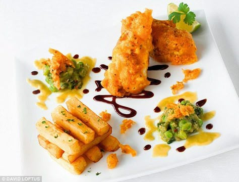 Spiced battered fish and chips - get recipe here: http://www.dailymail.co.uk/femail/food/article-4922508/MasterChef-masterclass-Spiced-battered-fish-chips.html Posh Fish And Chips, Fancy Fish And Chips, Fish And Chips Plating, Fish & Chips, Fish Chips Recipes, Fish Fingers And Chips, Battered Fish And Chips, Pub Night, Yellow Peas