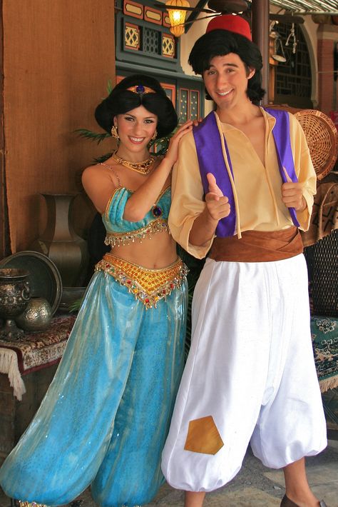 Aladdin at Disney Character Central Jasmine And Aladdin Costume, Aladin Disney, Jasmine And Aladdin, Aladdin Costume, Cosplay Disney, Princess Jasmine Costume, Goddess Costume, Disney Face Characters, Cute Couple Halloween Costumes