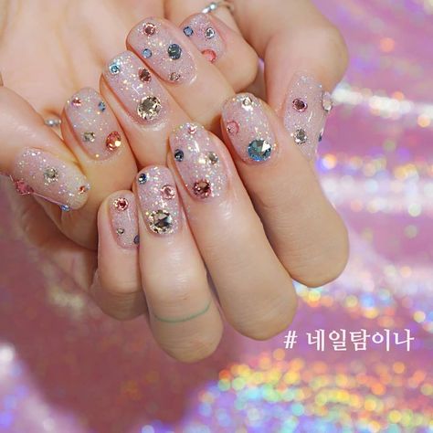 Japan Nail Art, Summer Nails Colors Designs, Korean Nail Art, Bridal Nail Art, Asian Nails, Korean Summer, Nude Nail Designs, Minimalist Nail Art, Korean Nails