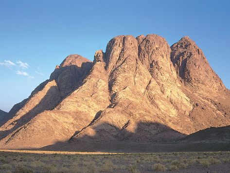 Mount Sinai Egypt, Jesus Smiling, Bible Genealogy, Mt Sinai, Godly Play, Mount Sinai, Desert Life, Do What Is Right, Holy Land