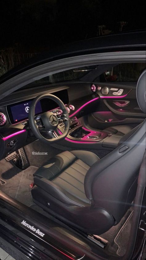 Light Car Interior, Mercedes Benz Interior, Royce Car, Cars Interior, مرسيدس بنز, Dream Cars Mercedes, Interior Led Lights, Car Interior Decoration, El Wire