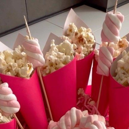 Poundstretcher Official on Instagram: "Party Glamour meets movie night magic! ✨🍿💖 Create your own - All Pink Popcorn Basket - perfect for sweet treats and popcorn too! 🎉 Who will be trying this hack? #barbie #barbiediy #popcorn #movienight #diy #treats #poundstretcher" Barbie Movie Night Food, Barbie Movie Night Ideas, Barbie Movie Night Party, Pink Movie Night Party, How To Make Pink Popcorn, Barbie Popcorn, Barbie Movie Night, Pink Movie Night, Barbie Popcorn Bucket