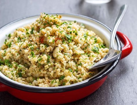 BULGUR "RISOTTO" WITH SPINACH AND BACON Bulgar Recipes, Bulgur Wheat Recipes, Tabouli Salad Recipe, Substitute For Rice, Acid Reflux Friendly Recipes, Bulgur Recipes, Creamy Risotto, Bulgar Wheat, Wheat Recipes