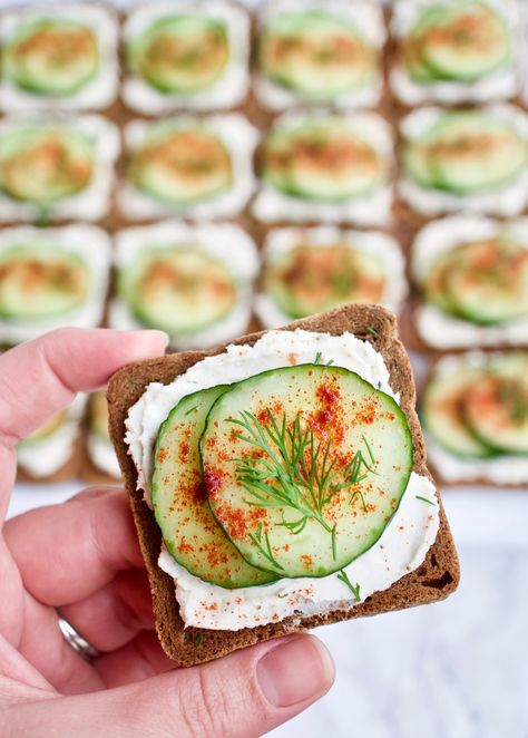 Mini Cucumber Toasts | Yummy Noises Eid Breakfast, Sliced Cucumber, Appetizer Sandwiches, Cucumber Dill, Mini Cucumbers, Party Sandwiches, Toast Sandwich, Mini Sandwiches, Toasted Bread