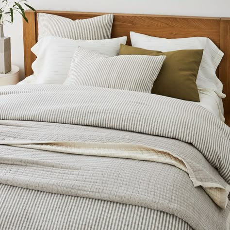 White bedspreads