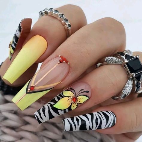 24 Piece Press On Nails , W Nail File And Stickers For Longer Wear Up To 2 Weeks Use Strong Glue Nail Equipment, Fake Nails Long, Nagel Tips, Animal Print Nails, Acrylic Coffin, Coffin Nails Long, Dark Nails, Halloween Designs, Nail Art Hacks