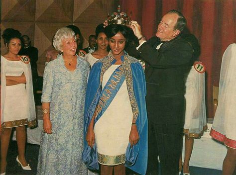 Miss Addis Ababa Worsen Hailu Africa History, Ethiopian Airlines, Ethiopian Traditional Dress, Vintage History, Habesha Kemis, Ticket Office, Commercial Bank, Book Cafe, White Building