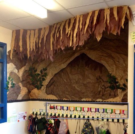 Prehistoric Britain / Cavemen Classroom Display Photo - SparkleBox Stone Age Ks2, Stone Age Display, Stone Age Activities, Dinosaur Display, Primary History, Teaching Displays, Stone Age Art, Working Wall, Class Displays