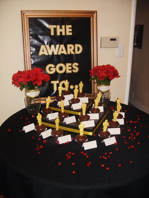 2014 oscar party ideas | Oscar/Academy Awards New Years Party Ideas | Photo 2 of 16 | Catch My ... Tony Awards Party, Hollywood Sweet 16, Oscars Theme Party, Hollywood Birthday Parties, Oscars Party Ideas, Academy Awards Party, Oscar Academy Awards, Hollywood Birthday, Hollywood Party Theme