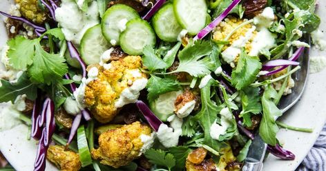 Cauliflower Quinoa, Vegetarian Bowls, Curried Cauliflower, Kale Quinoa Salad, Lunch Salad, Italian Chopped Salad, Savory Food, Cauliflower Curry, Salad Ideas