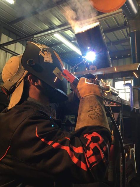 Shooting instructional welding videos Best Mig Welder, Welding Videos, Stick Welding, Underwater Welder, Laser Welder, Welding Electrodes, Tig Welder, Spot Welder, Mig Welder