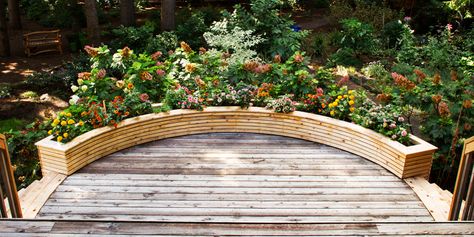 Clarkworks specializes in the design and fabrication of custom furniture and outdoor wooden structures. Garden Planter Boxes Diy, Curved Planter, Raised Planter Boxes Plans, Balcony Planter Boxes, Patio Planter Boxes, Indoor Planter Box, Planter Box Designs, Backyard Planters, Large Garden Planters