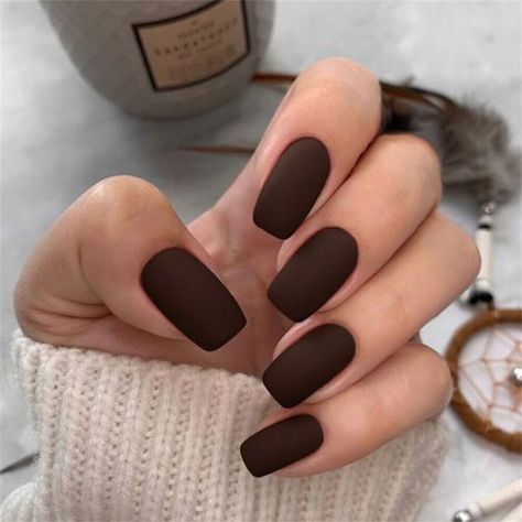 🍁 Ready to nail your autumn look? Dive into 50 Fall Season Nails Trends: Must-Try Styles for 2024! This season’s trends include soft browns, forest greens, and playful patterns that pair perfectly with your favorite fall wardrobe pieces. Get ready to slay the season! #ManicureGoals #FallTrends Gel Nail Set, Nail Types, Ballet Nails, Short Fake Nails, Matte Nails Design, Brown Nails, Stick On Nails, Manicure Y Pedicure, Chic Nails