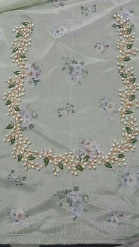 Maggam Work With Pearls, Maggam Work For Dresses, Pearl Aari Work Blouse Designs, Pearl Maggam Work Blouse Designs, Beads Work On Blouse Simple, Pearl Handwork Embroidery, Simple Pearl Work Blouses, Hand Work On Saree, Flower Aari Work Designs