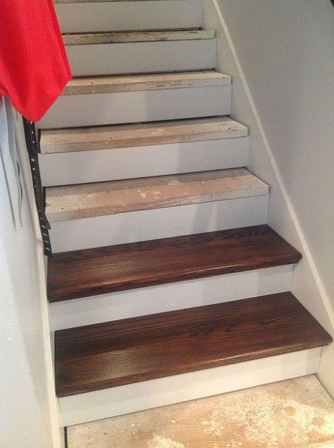 DIY From Carpet to Beautiful Wood Stairs - Cheater Version...!  Very Low Cost low Effort High Impact Home Update! Carpet To Wood Stairs, Redo Stairs, Vstupná Hala, Stair Makeover, Diy Staircase, Stairs Makeover, Inside House, Staircase Makeover, Basement Stairs