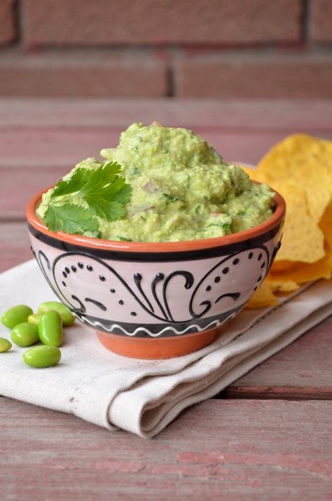 Making Guacamole, Healthy Guacamole, Guacamole Recipes, Best Guacamole Recipe, How To Make Guacamole, Spread Recipes, Guacamole Recipe, Healthy Sides, Spice Recipes