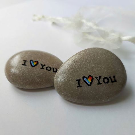 I love You pebble - Lesbian gift for her, gifts for gf gay, LGBTQ gifts idea, gift for girlfriend lesbian, lesbian gifts for wife, gifts for gay friend, woman, couple, teen ⭐ Lots more cute handmade painted stones gift ideas available in my shop: www.etsy.com/shop/LiluFunnyStones ⭐ Cute rainbow penguin love pebble: www.etsy.com/listing/1345067052/penguin-pebble-of-love-you-are-my ⭐ Be You quote pebble with rainbow heart: www.etsy.com/listing/1364133569/be-you-signed-rock-lgbtq-friend-lesbian Wlw Gift Ideas, Rainbow Penguin, Penguin Pebble, Lgbtq Gifts, Pride Christmas, Birthday Presents For Girlfriend, Lesbian Gifts, Gifts For Gf, Penguin Love