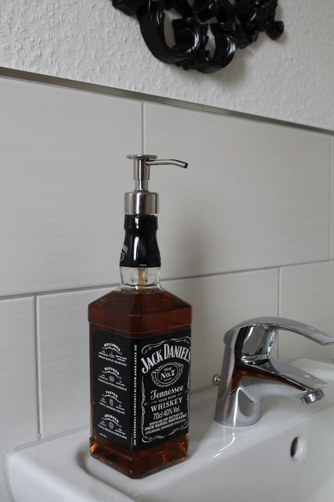 Koti Diy, Future Apartment Decor, Jim Beam, Apartment Decor Inspiration, Dream Apartment, Cute Room Decor, Jack Daniels, Dream House Decor, Aesthetic Room Decor