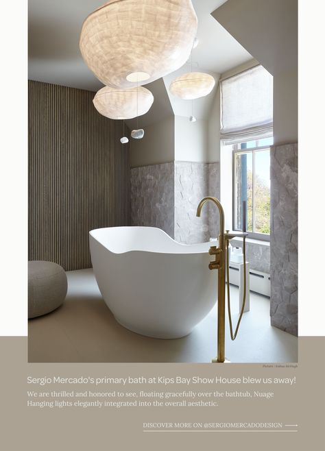 Sergio Mercado's primary bath at Kips Bay Show House! Bath Pendant Lighting, Bathroom Pendant Lighting Over Tub, Biophilic Bathroom, Standalone Tub, Ethereal Lighting, Kips Bay Showhouse, House In New York, 80s House, Stand Alone Tub