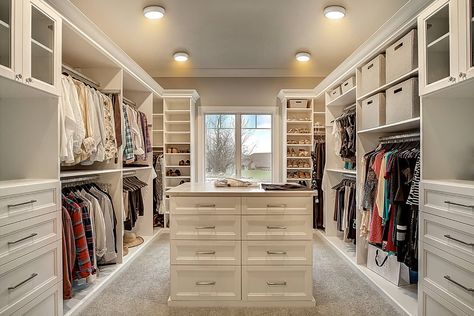 Decoration Dressing, Master Closet Design, Closet Island, Dream Closet Design, Walk In Closet Design, Closet Design Layout, Beautiful Closets, Closet Renovation, Led Recessed Lighting