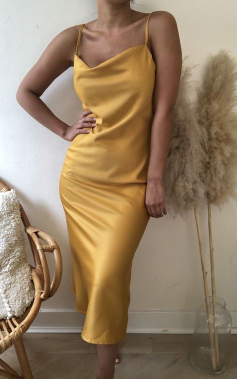 Mustard Dress Outfit, Casual Satin Dress, Mustard Bridesmaid Dresses, Gold Dress Outfits, Yellow Satin Dress, Silk Yellow Dress, Yellow Wedding Dress, Mustard Yellow Dresses, Midi Bridesmaid Dress